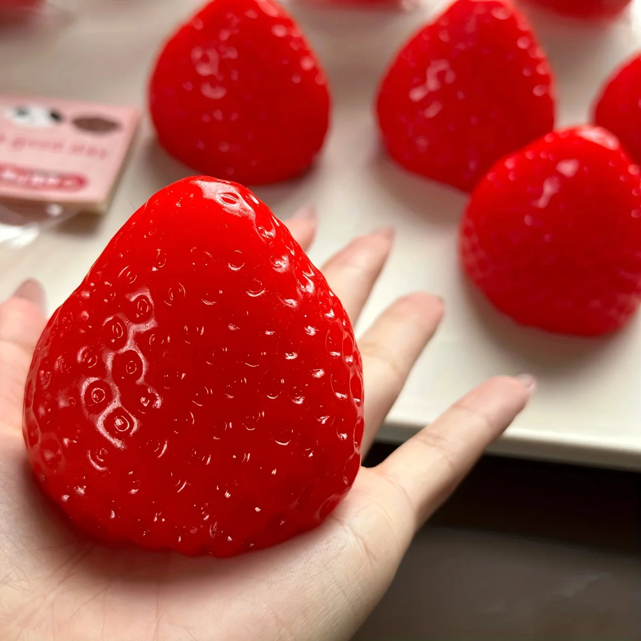 Stationery Office - Brinquedo Anti-stress Squishy Morango Taba -